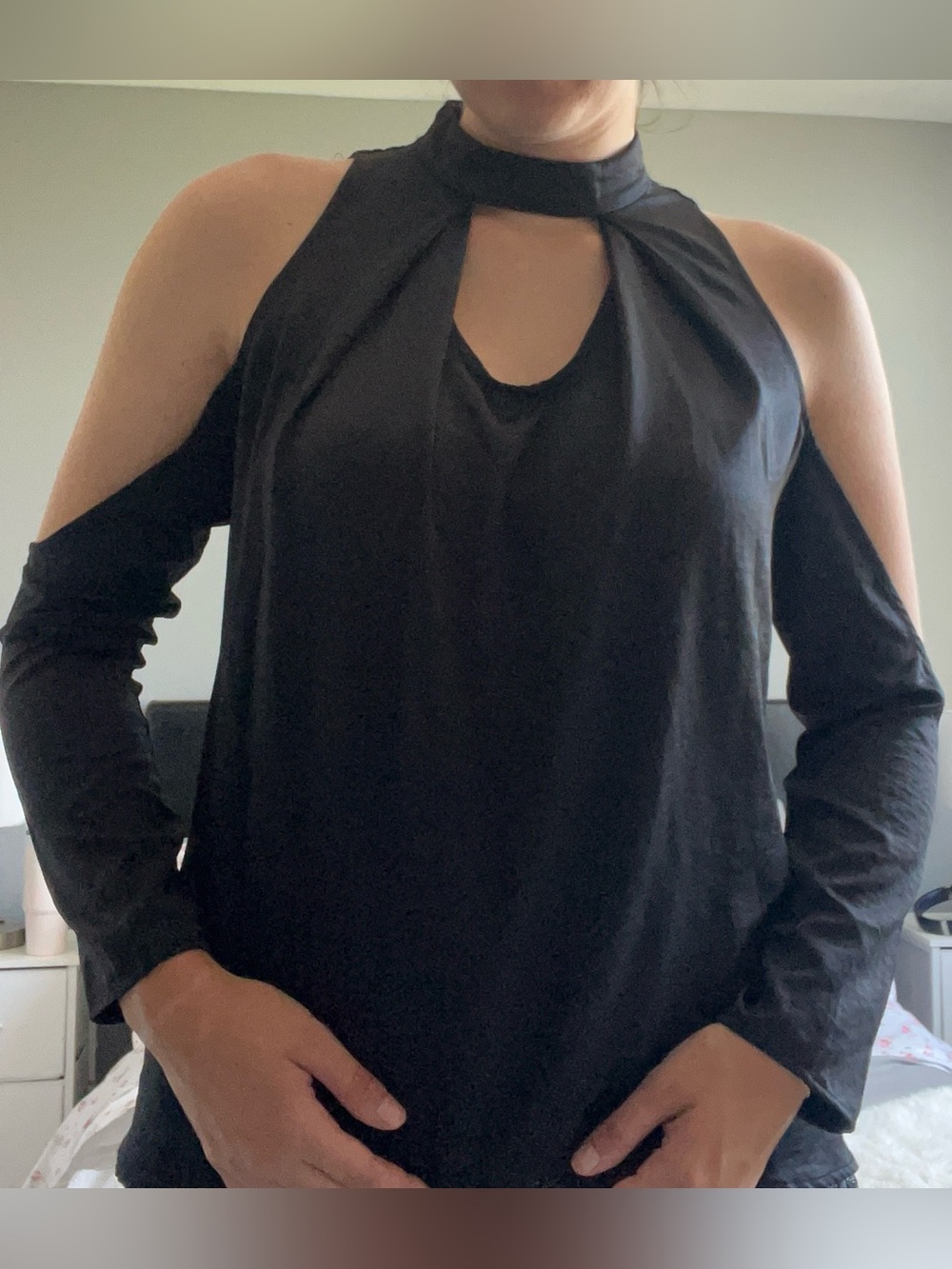 love, fire Black Cold-Shoulder Satin Top